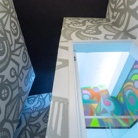 Exclusive Artistic - Instaworthy Selfies