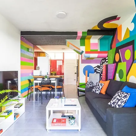 Exclusive Artistic - Instaworthy Selfies Apartamento